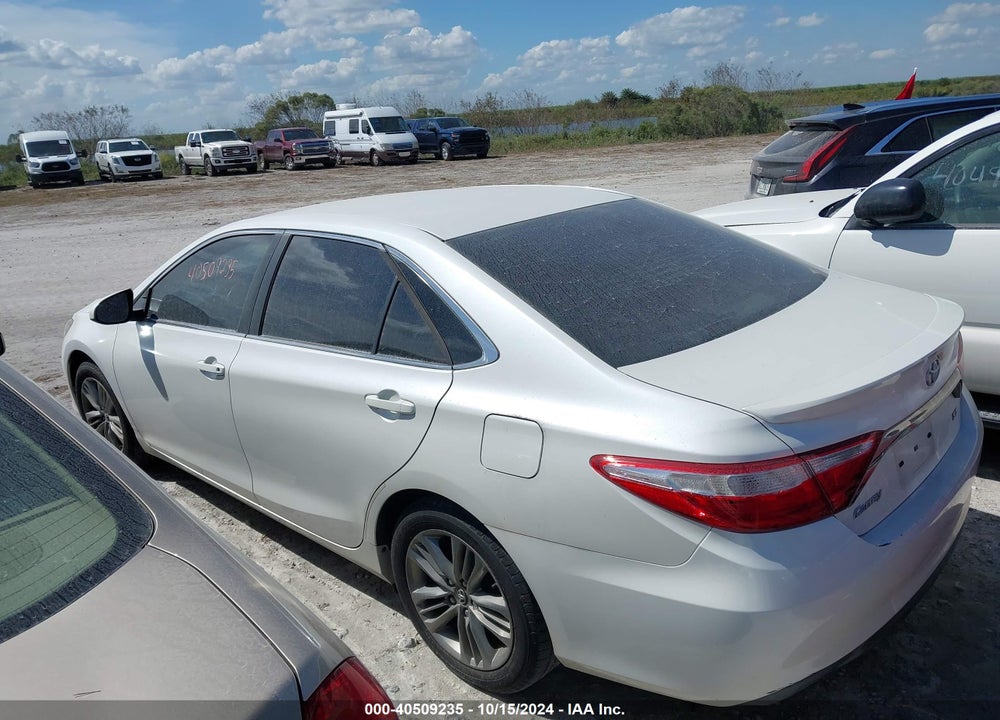 2017 TOYOTA CAMRY SE VIN: 4T1BF1FK2HU388001