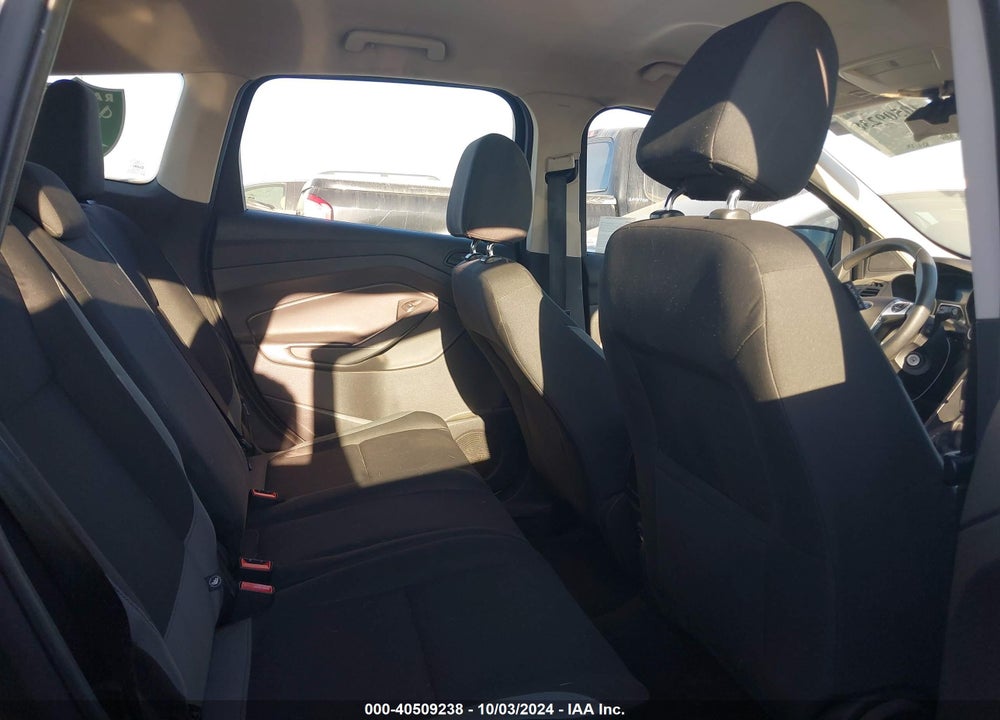 2015 FORD ESCAPE S VIN: 1FMCU0F79FUC63977