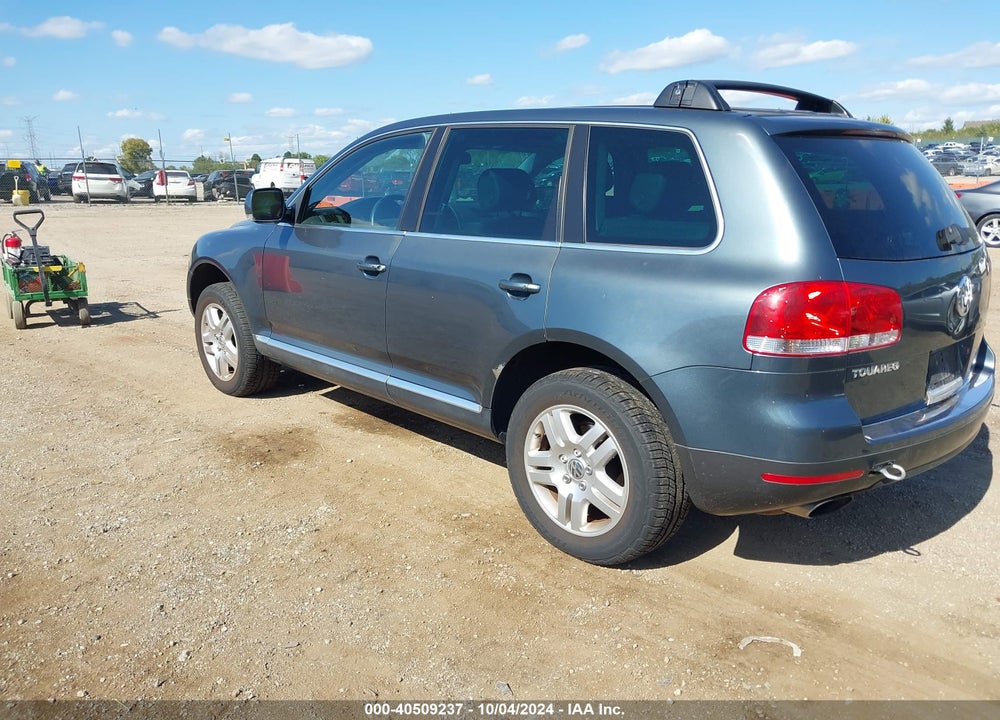 2005 VOLKSWAGEN TOUAREG V8 VIN: WVGZM77L35D076635