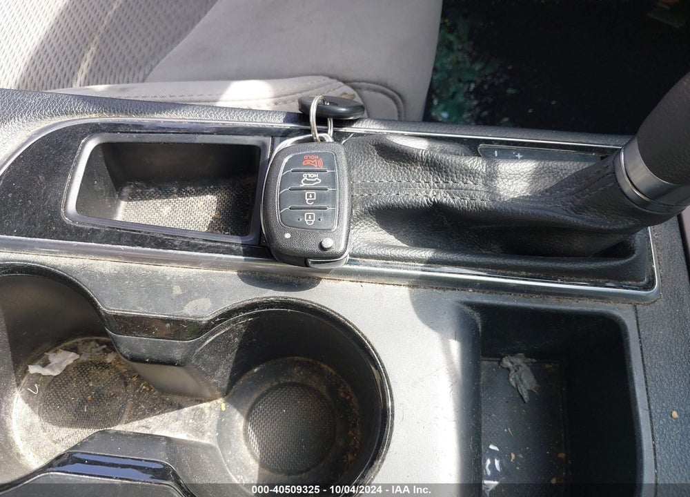 2016 HYUNDAI SONATA SE VIN: 5NPE24AF7GH397438