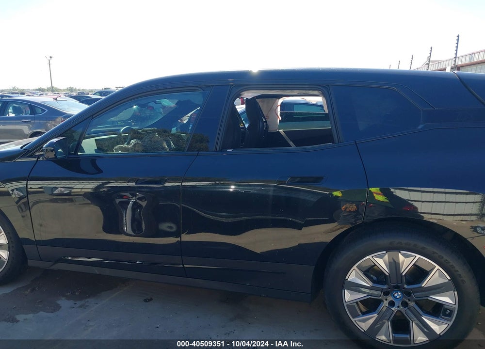 2025 BMW IX XDRIVE50 VIN: WB523CF00SCT18853