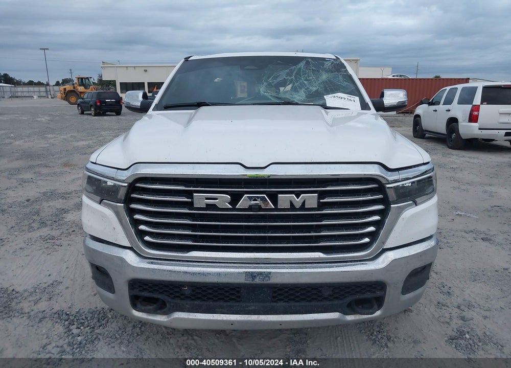 2025 RAM 1500 LAIE  4X4 5'7 BOX VIN: 1C6SRFJP2SN534661