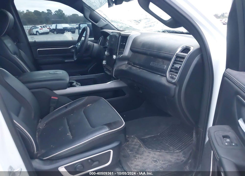 2025 RAM 1500 LAIE  4X4 5'7 BOX VIN: 1C6SRFJP2SN534661
