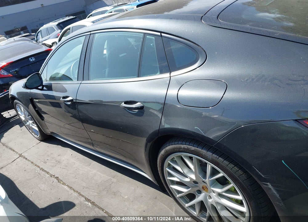 2018 PORSCHE PANAMERA E-HYBRID 4 VIN: WP0AE2A75JL177690