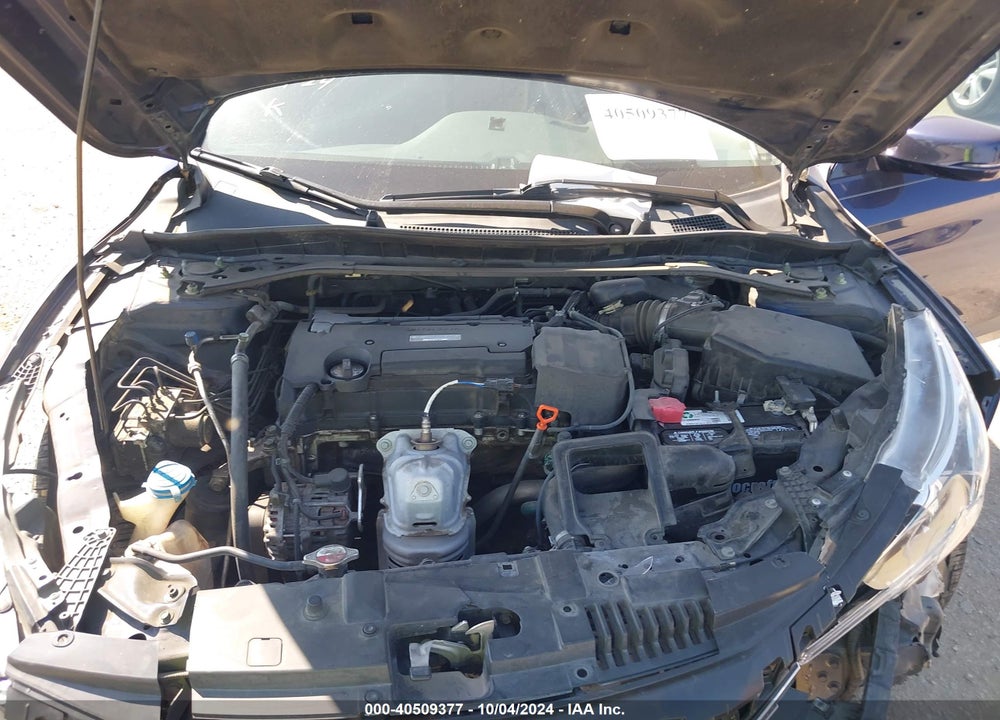 2016 HONDA ACCORD VIN: 1HGCR2F84GA163980
