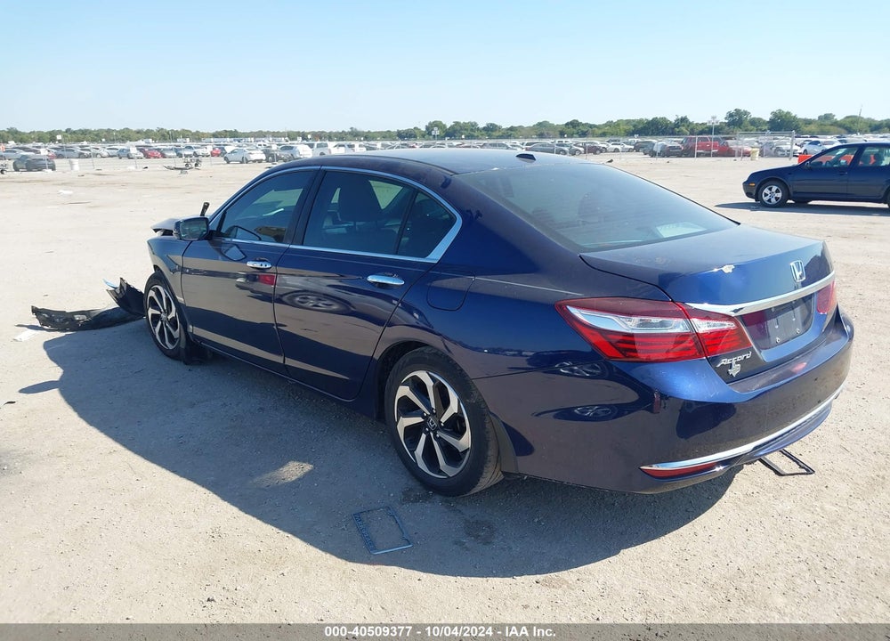 2016 HONDA ACCORD VIN: 1HGCR2F84GA163980