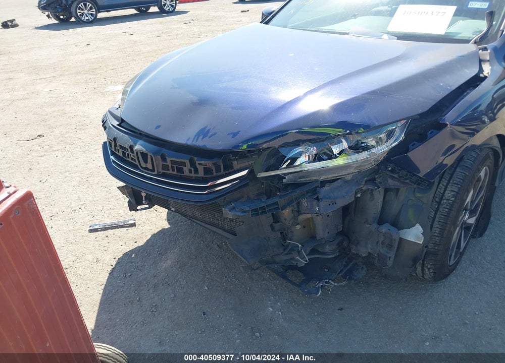 2016 HONDA ACCORD VIN: 1HGCR2F84GA163980