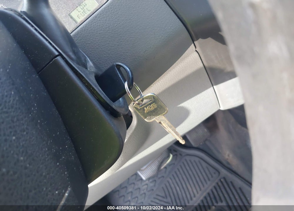 2008 FORD F-150 XL VIN: 1FTRF12W78KD33969