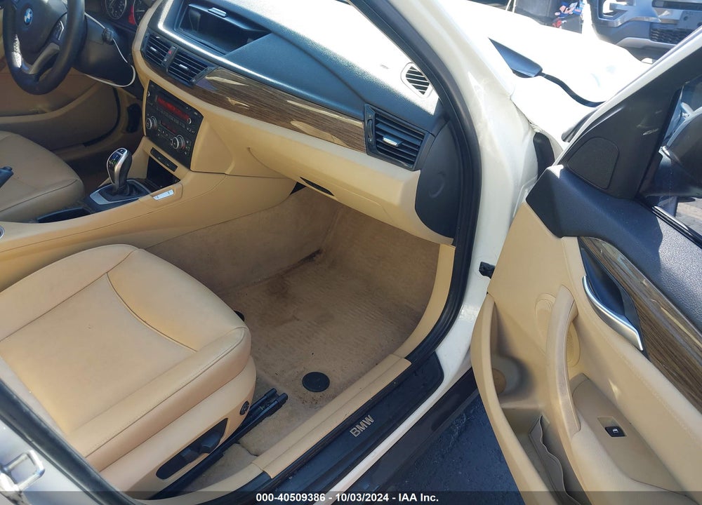 2013 BMW X1 SDRIVE28I VIN: WBAVM1C51DVW45477
