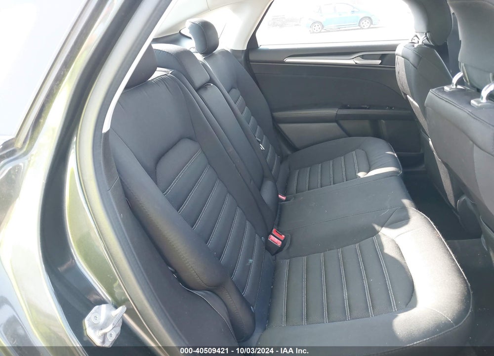 2015 FORD FUSION SE VIN: 3FA6P0HD0FR142747