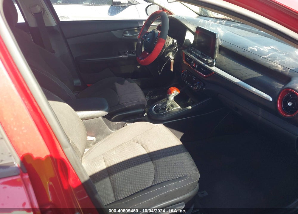 2019 KIA FORTE LXS VIN: 3KPF24AD9KE036647