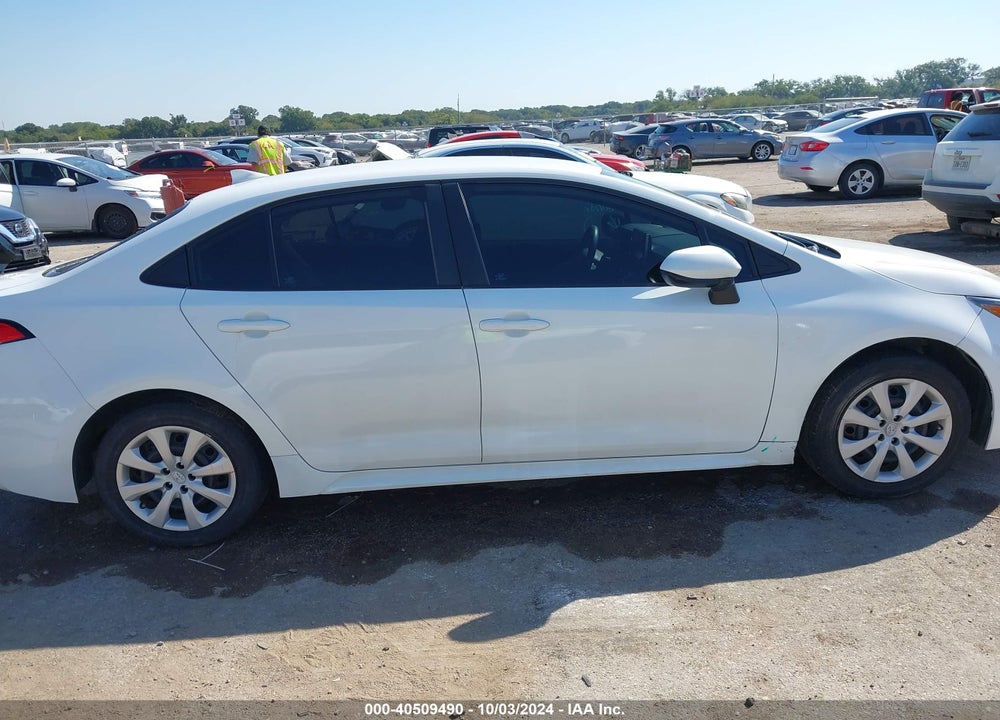 2021 TOYOTA COROLLA LE VIN: 5YFEPMAE9MP180707