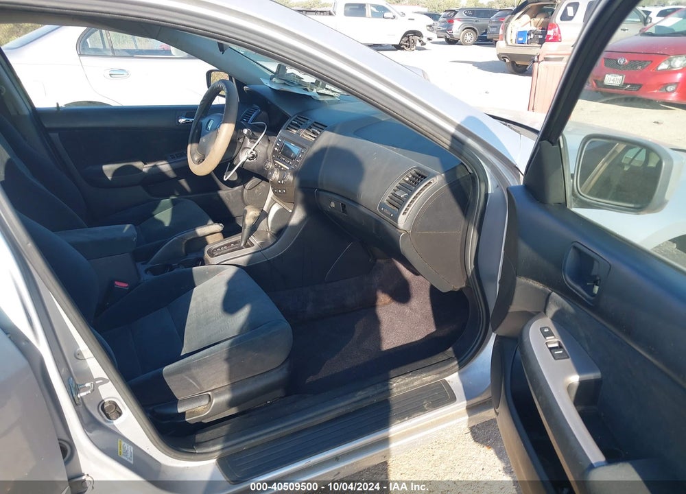 2005 HONDA ACCORD 2.4 EX VIN: 1HGCM56785A023595