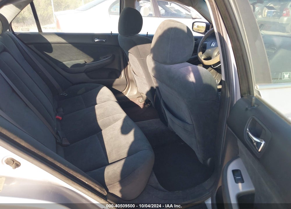 2005 HONDA ACCORD 2.4 EX VIN: 1HGCM56785A023595