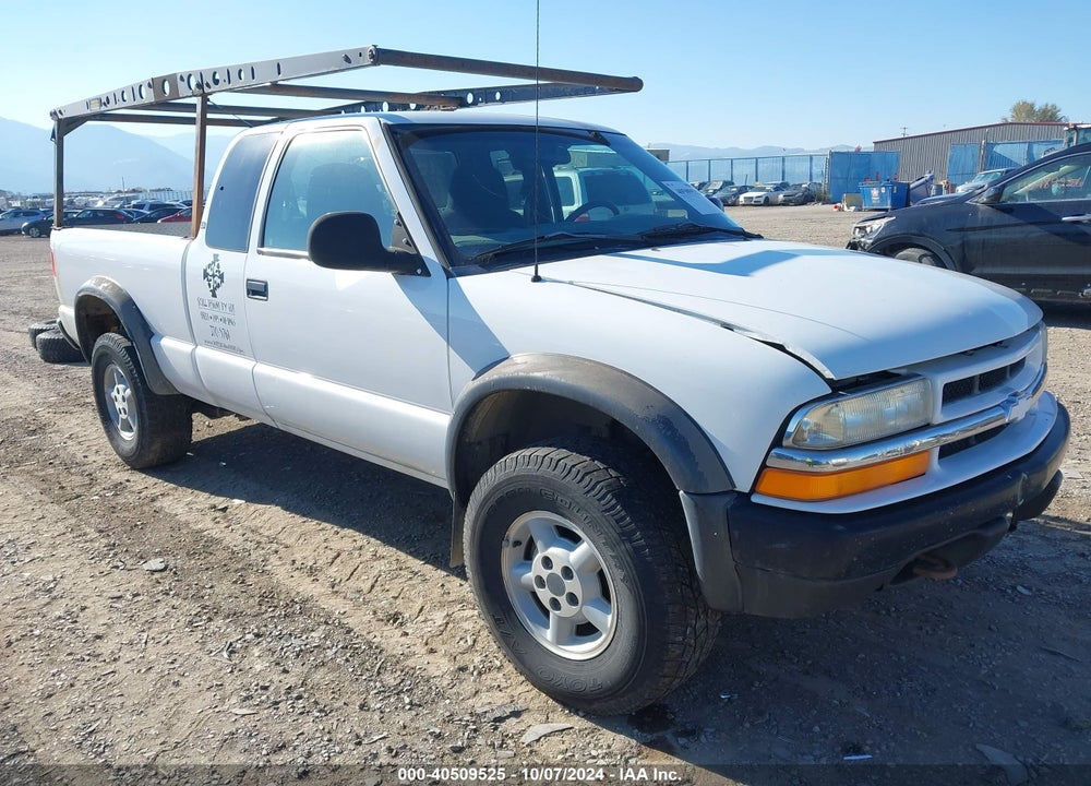 1998 CHEVROLET S-10 LS VIN: 1GCCT19WXW8218412