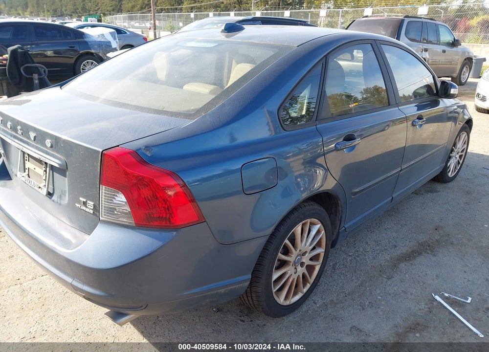 2011 VOLVO S40 VIN: YV1672MS0B2534985