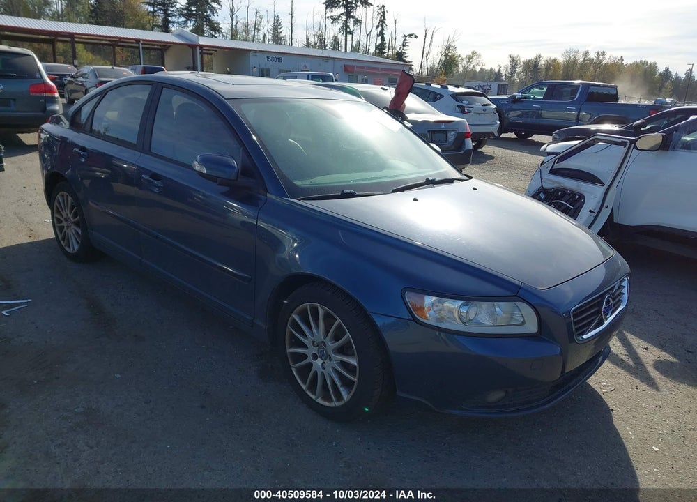 2011 VOLVO S40 VIN: YV1672MS0B2534985