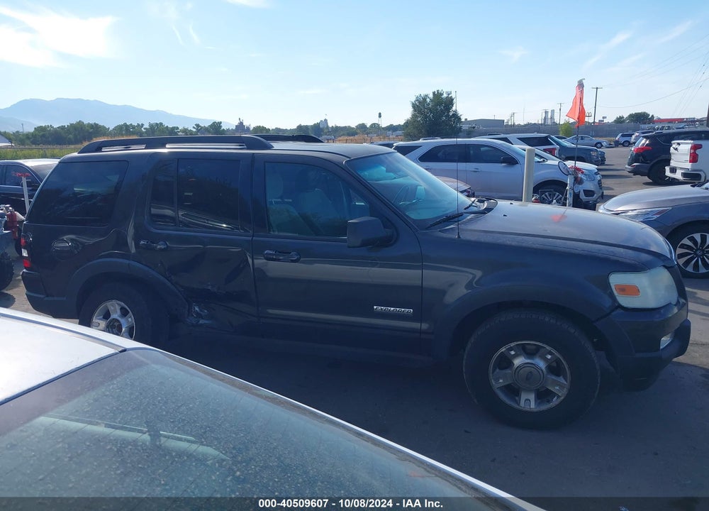 2007 FORD EXPLORER XLT VIN: 1FMEU73E17UA88744
