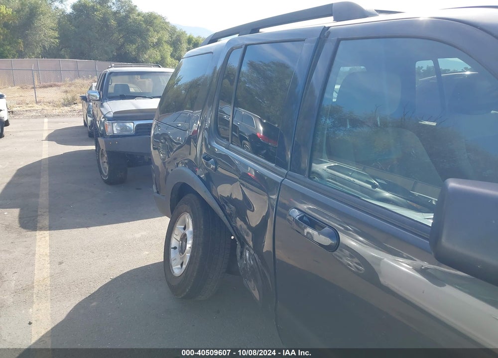 2007 FORD EXPLORER XLT VIN: 1FMEU73E17UA88744
