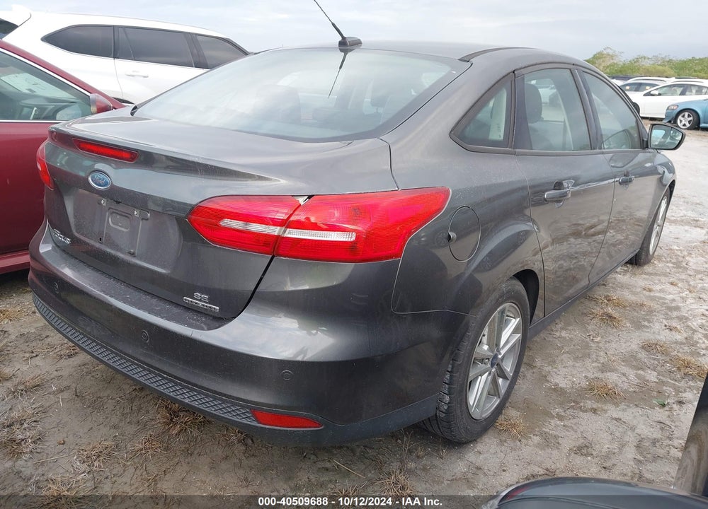 2015 FORD FOCUS SE VIN: 1FADP3F27FL252820