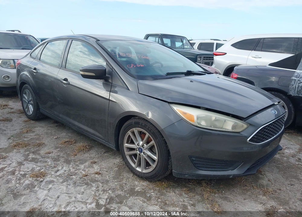 2015 FORD FOCUS SE VIN: 1FADP3F27FL252820