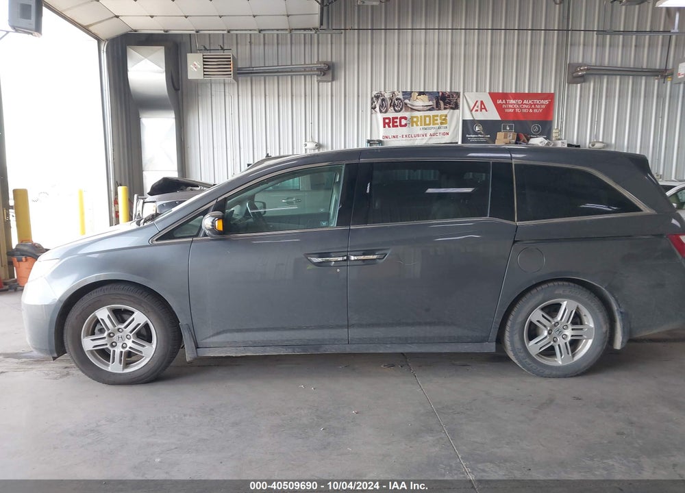 2011 HONDA ODYSSEY TOURING/TOURING ELITE VIN: 5FNRL5H96BB001897