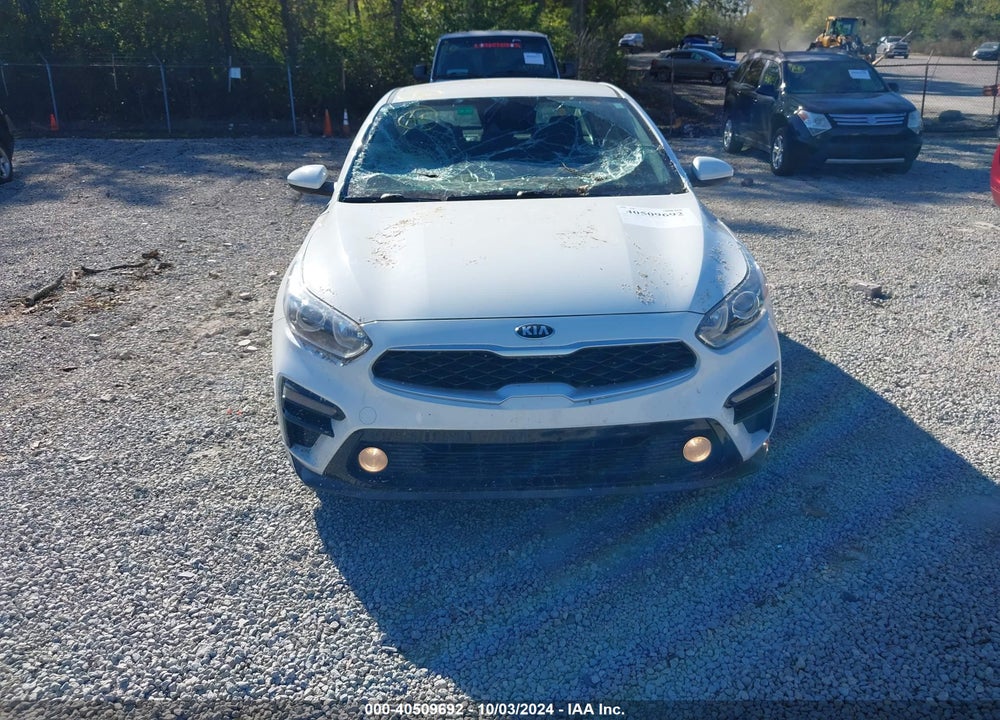 2019 KIA FORTE LXS VIN: 3KPF24AD5KE105351