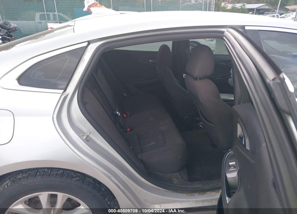2018 CHEVROLET MALIBU LT VIN: 1G1ZD5ST6JF237373