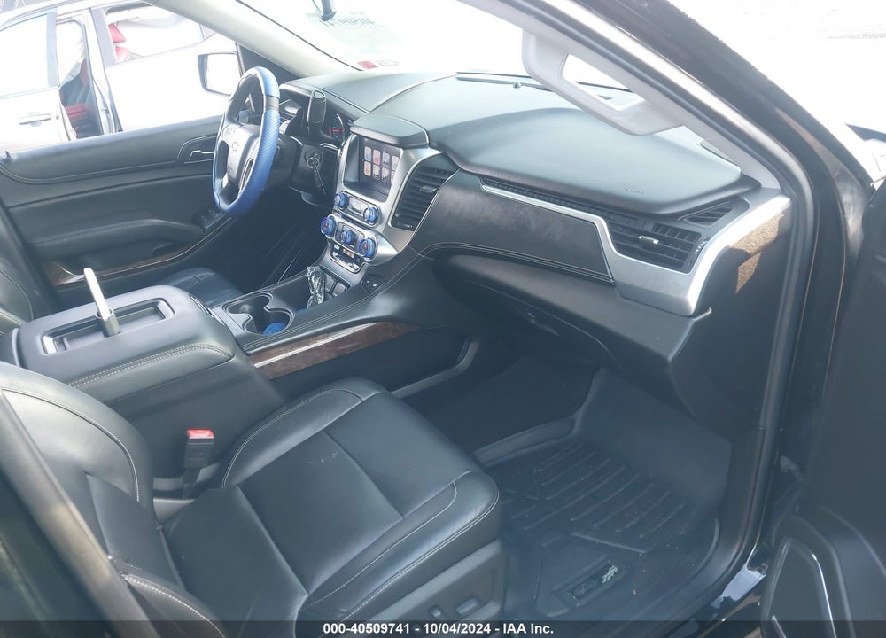 2017 CHEVROLET SUBURBAN LT VIN: 1GNSKHKC2HR224393