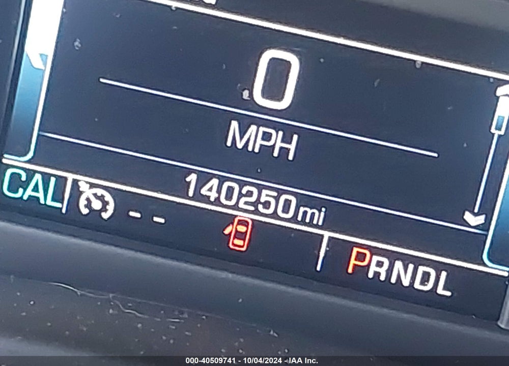2017 CHEVROLET SUBURBAN LT VIN: 1GNSKHKC2HR224393