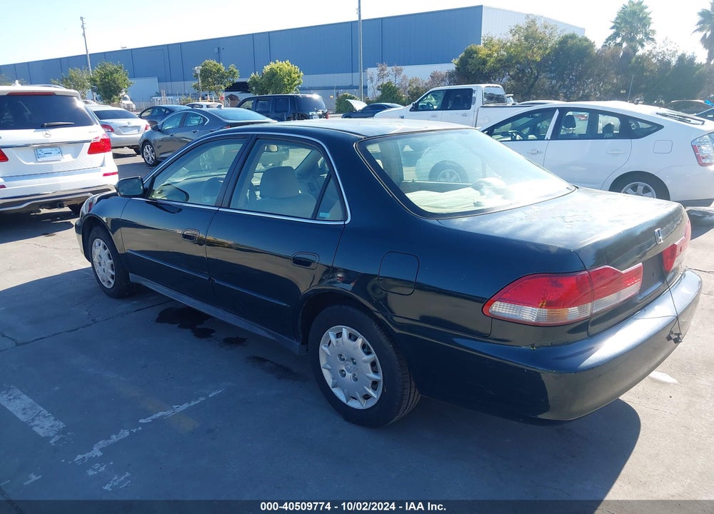 2001 HONDA ACCORD 2.3 LX VIN: JHMCG66511C006628