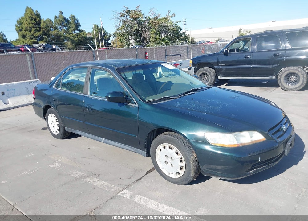 2001 HONDA ACCORD 2.3 LX VIN: JHMCG66511C006628