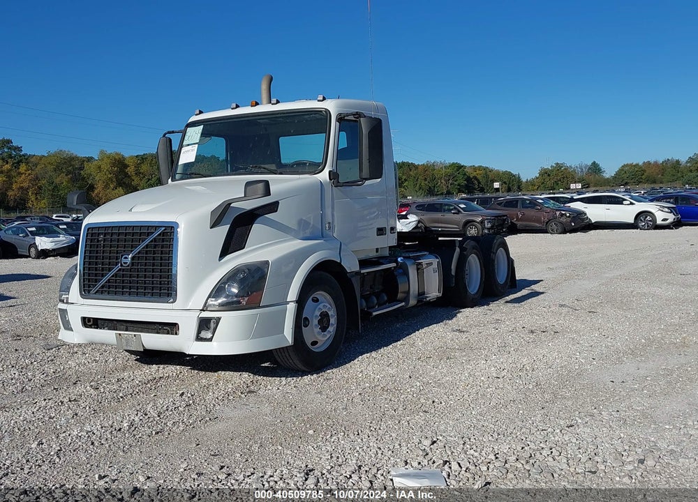 2015 VOLVO VN VNL VIN: 4V4NC9EH4FN913439