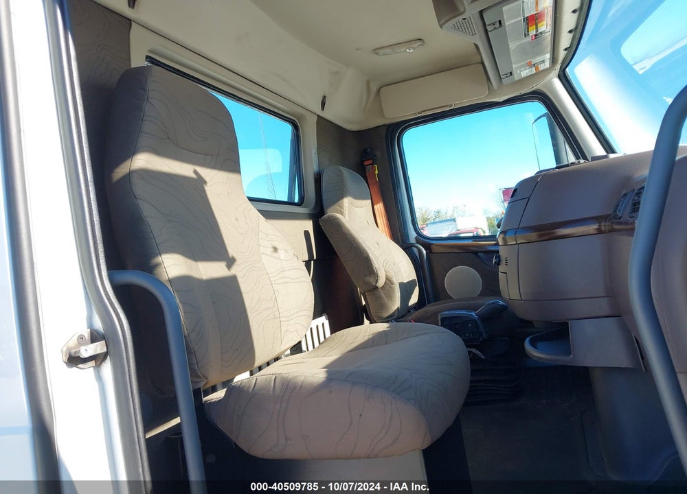 2015 VOLVO VN VNL VIN: 4V4NC9EH4FN913439
