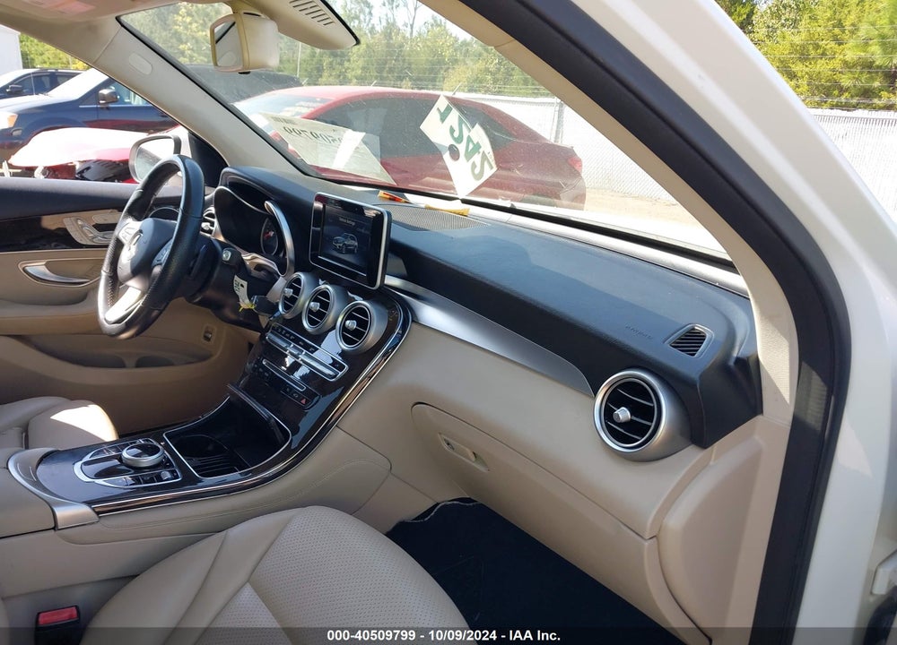2019 MERCEDES-BENZ GLC 300 VIN: WDC0G4JB9KV163927