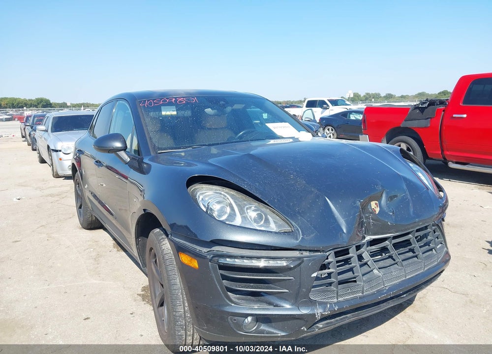 2017 PORSCHE MACAN VIN: WP1AA2A59HLB07631