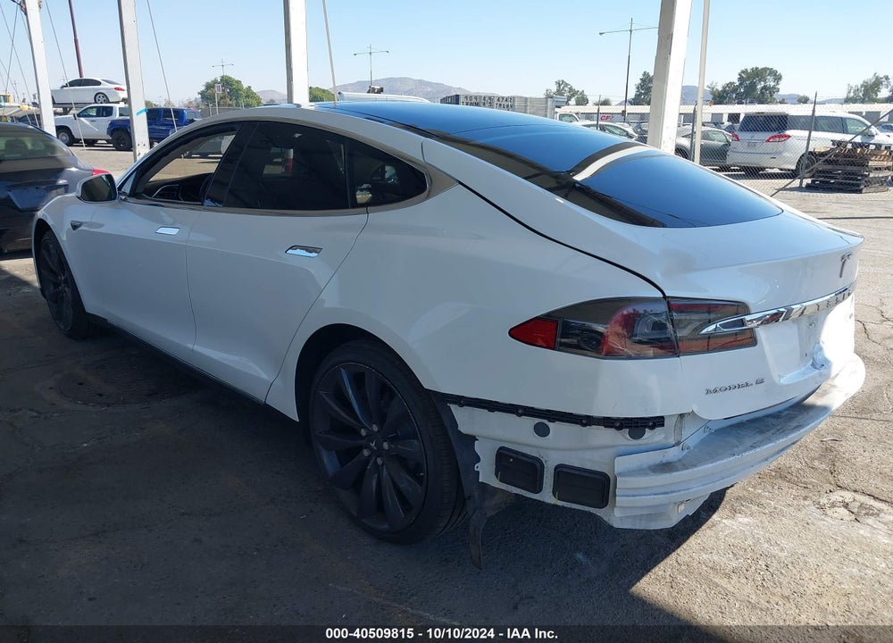 2014 TESLA MODEL S P85 VIN: 5YJSA1H10EFP53013
