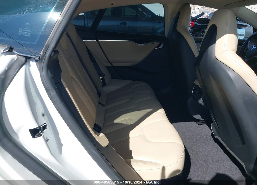 2014 TESLA MODEL S P85 VIN: 5YJSA1H10EFP53013