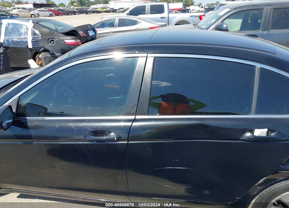 2011 HONDA ACCORD 2.4 EX-L VIN: 1HGCP2F87BA096998