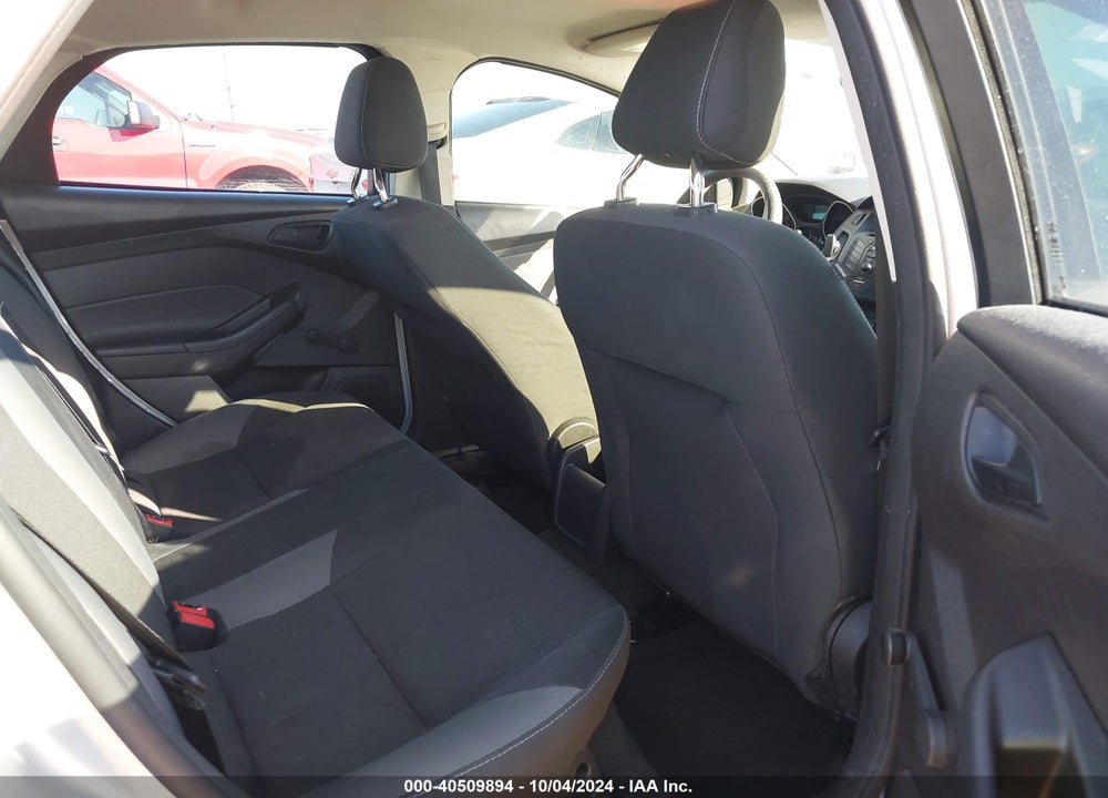 2013 FORD FOCUS VIN: 1FADP3E22DL383670