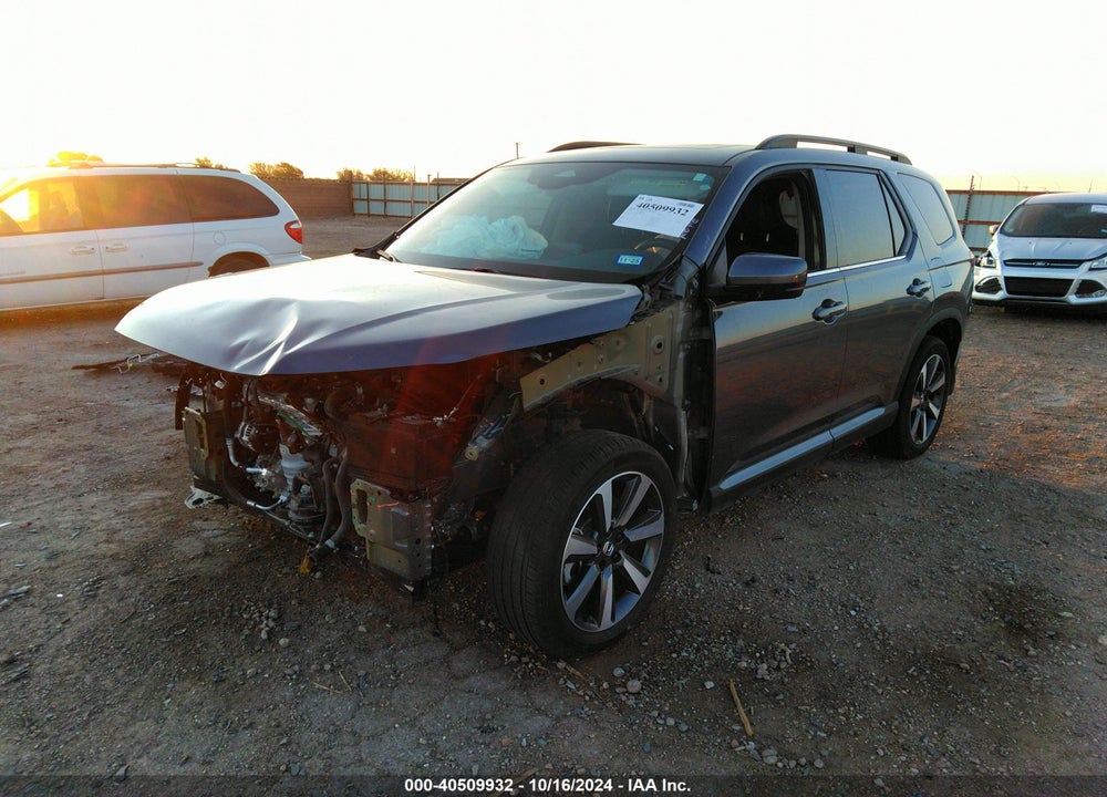 2024 HONDA PILOT TOURING VIN: 5FNYG2H71RB000583