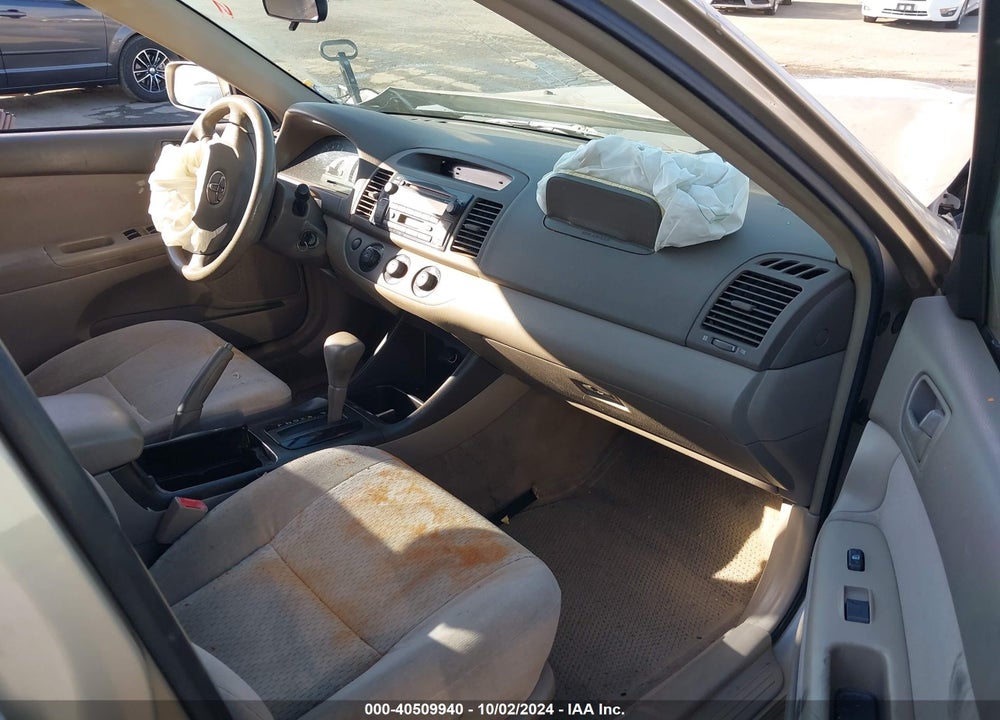 2002 TOYOTA CAMRY LE VIN: JTDBE32K920114060
