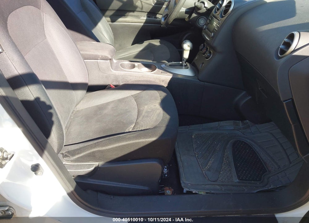 2013 NISSAN ROGUE S VIN: JN8AS5MV5DW619329