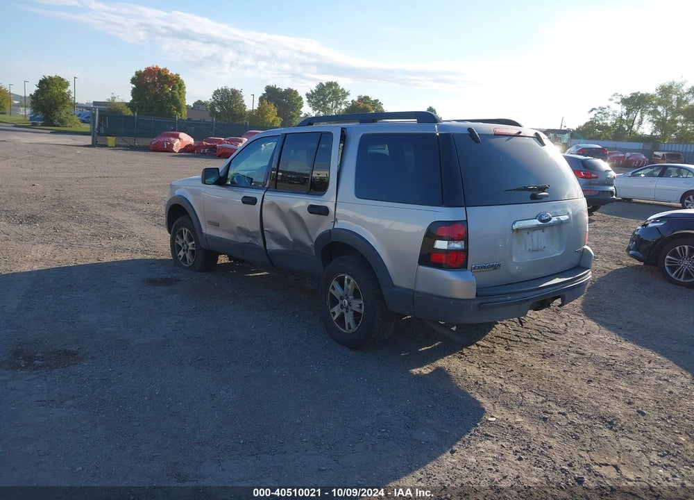 2006 FORD EXPLORER XLT VIN: 1FMEU73E16UA16005
