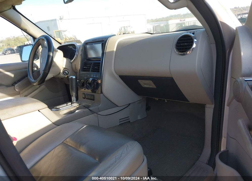 2006 FORD EXPLORER XLT VIN: 1FMEU73E16UA16005