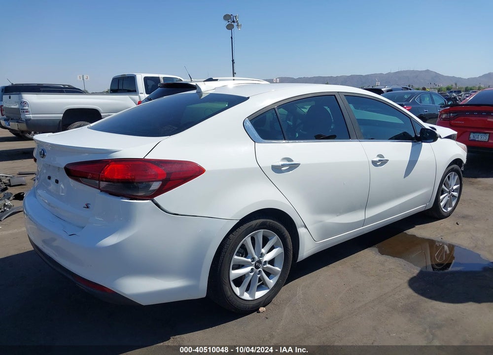 2017 KIA FORTE S VIN: 3KPFL4A75HE131738