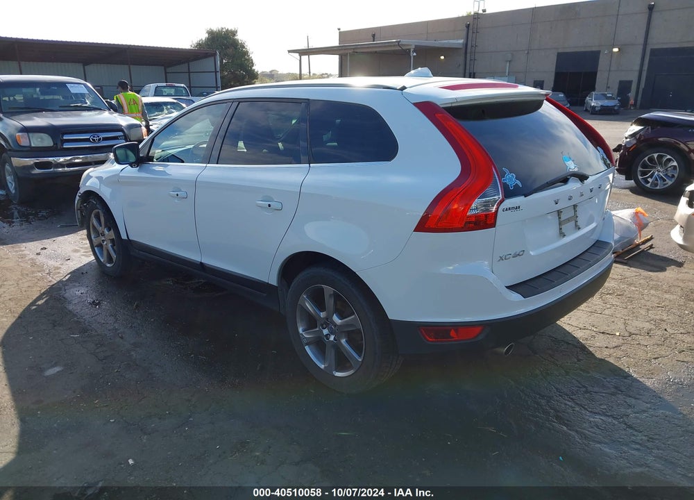 2013 VOLVO XC60 T6/T6 PLATINUM/T6 PREMIER PLUS/T6 R-DESIGN/T6 R-DESIGN PLATINUM/T6 R-DESIGN PREMIER PLUS VIN: YV4902DZ5D2383419