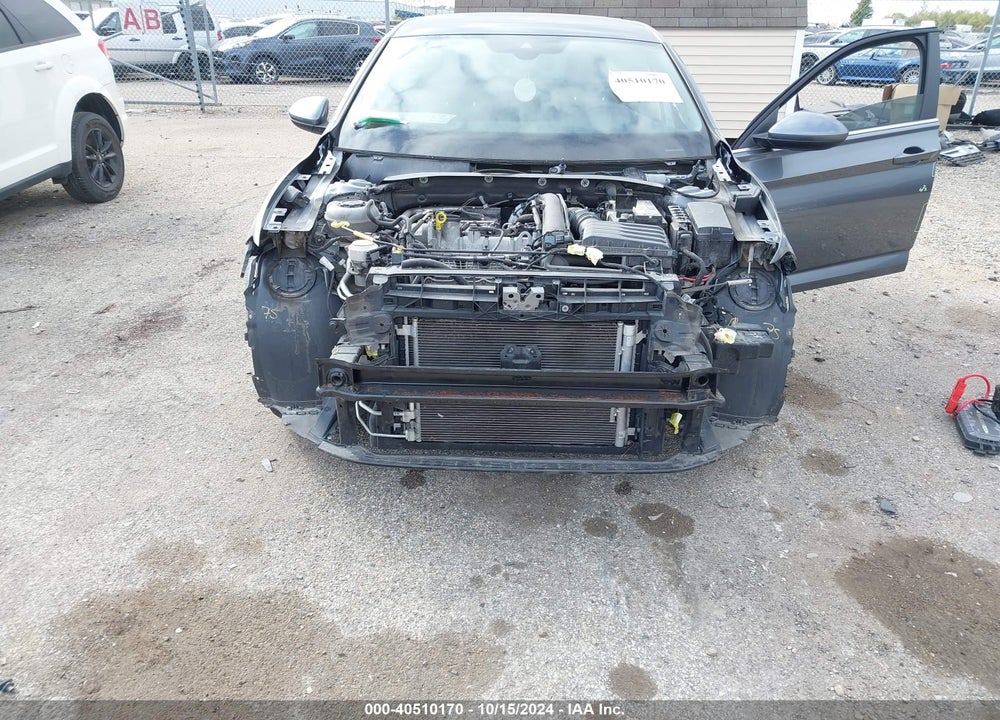 2019 VOLKSWAGEN JETTA 1.4T SEL VIN: 3VWE57BU2KM094623