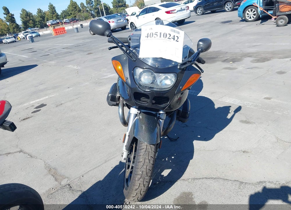 2000 BMW R1100 S VIN: WB10432A0YZB51522