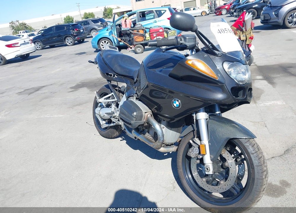 2000 BMW R1100 S VIN: WB10432A0YZB51522